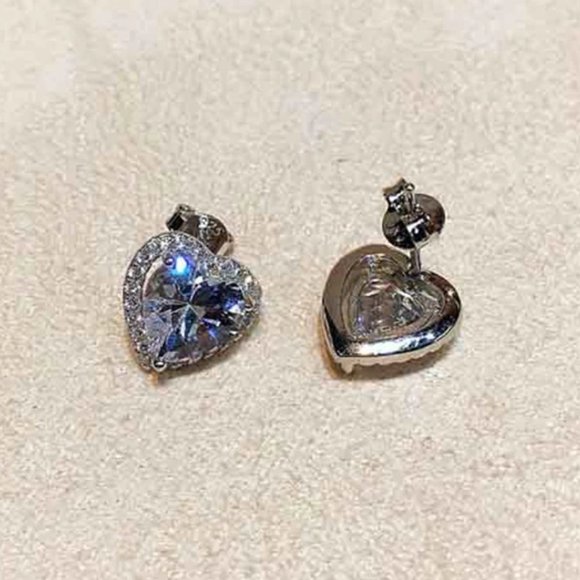 NEW 925 Sterling Silver Diamond Heart Halo Stud Earrings - Picture 3 of 4